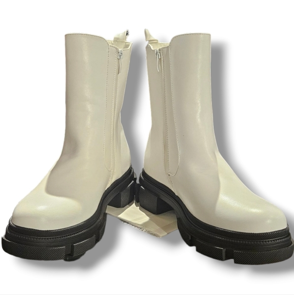 Womens ankle boots - Picture 3 of 5